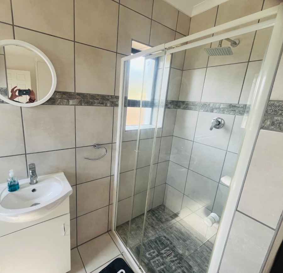 2 Bedroom Property for Sale in Island View Western Cape